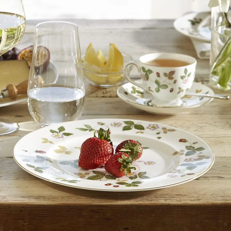 Wedgwood Wild Strawberry Tefat 4 Wedgwood Wild Strawberry Tefat - Bilde 2