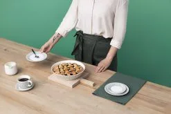 Arabia Mainio Sarastus Dyp Tallerken Ø 23 Cm 8 Arabia Mainio Sarastus Dyp Tallerken Ø 23 Cm -Servise Butikk 510631 01 5 EnvrionmentImage 31a6abad02