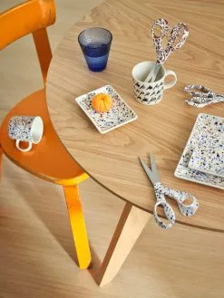 Iittala Oiva Toikka Helle A6 Tallerken 10 X 15 Cm 7 Iittala Oiva Toikka Helle A6 Tallerken 10 X 15 Cm -Servise Butikk 574606 01 41 EnvironmentImage e2dea17107