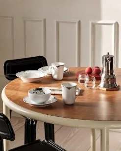 Royal Copenhagen Black Lace Dyp Tallerken 8 Royal Copenhagen Black Lace Dyp Tallerken -Servise Butikk 574642 01 40 EnvironmentImage 62dbd650de