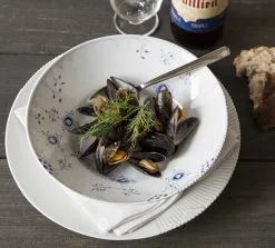 Royal Copenhagen Blue Elements Dyp Tallerken 1 7 Royal Copenhagen Blue Elements Dyp Tallerken 1 -Servise Butikk p 24758 01 03 a366ced502