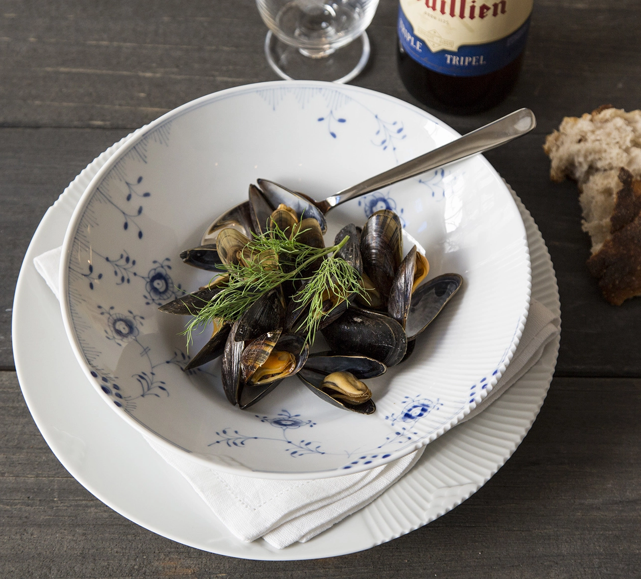 Royal Copenhagen Blue Elements Dyp Tallerken 1 5 Royal Copenhagen Blue Elements Dyp Tallerken 1 - Bilde 3